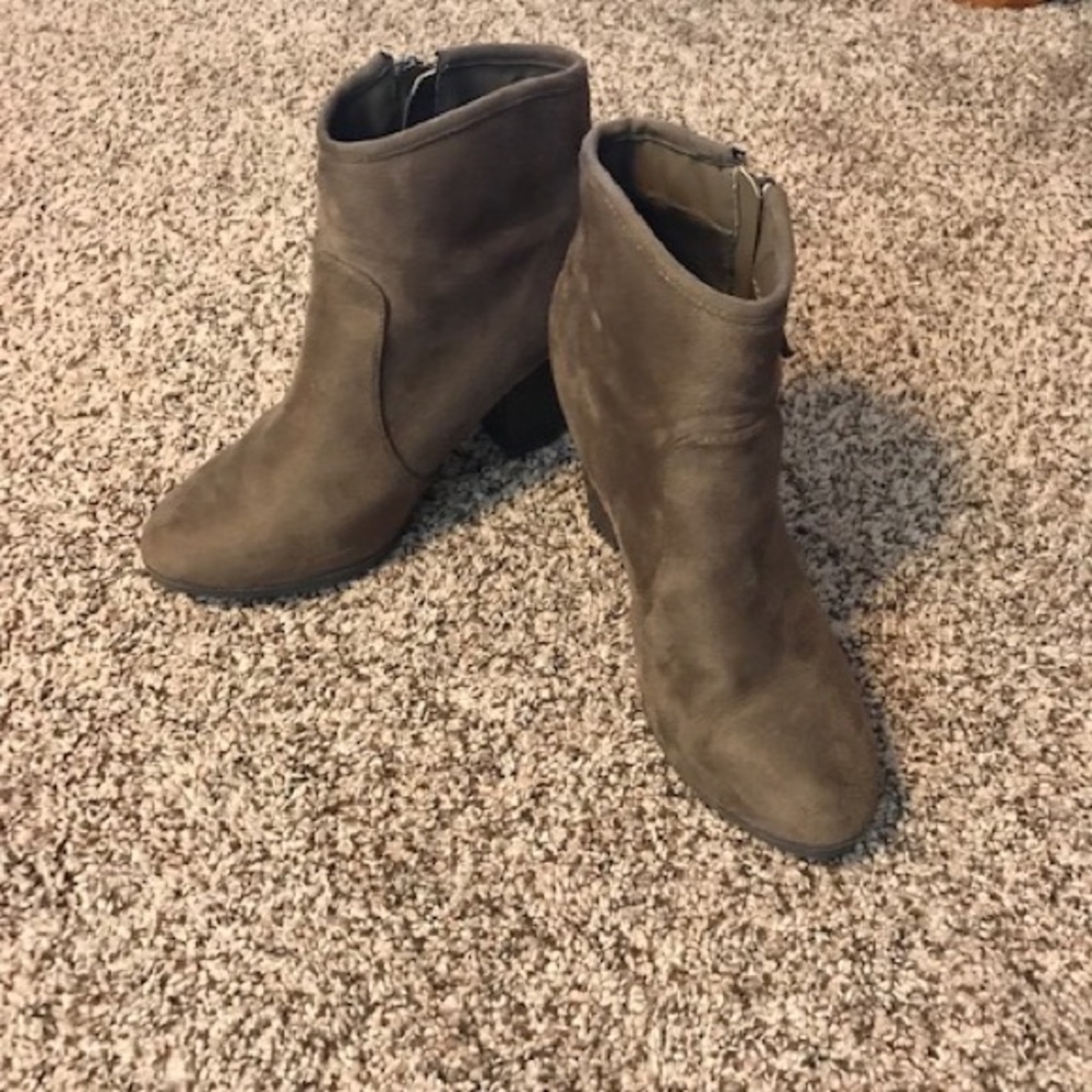 Journee Collection heeled ankle boots